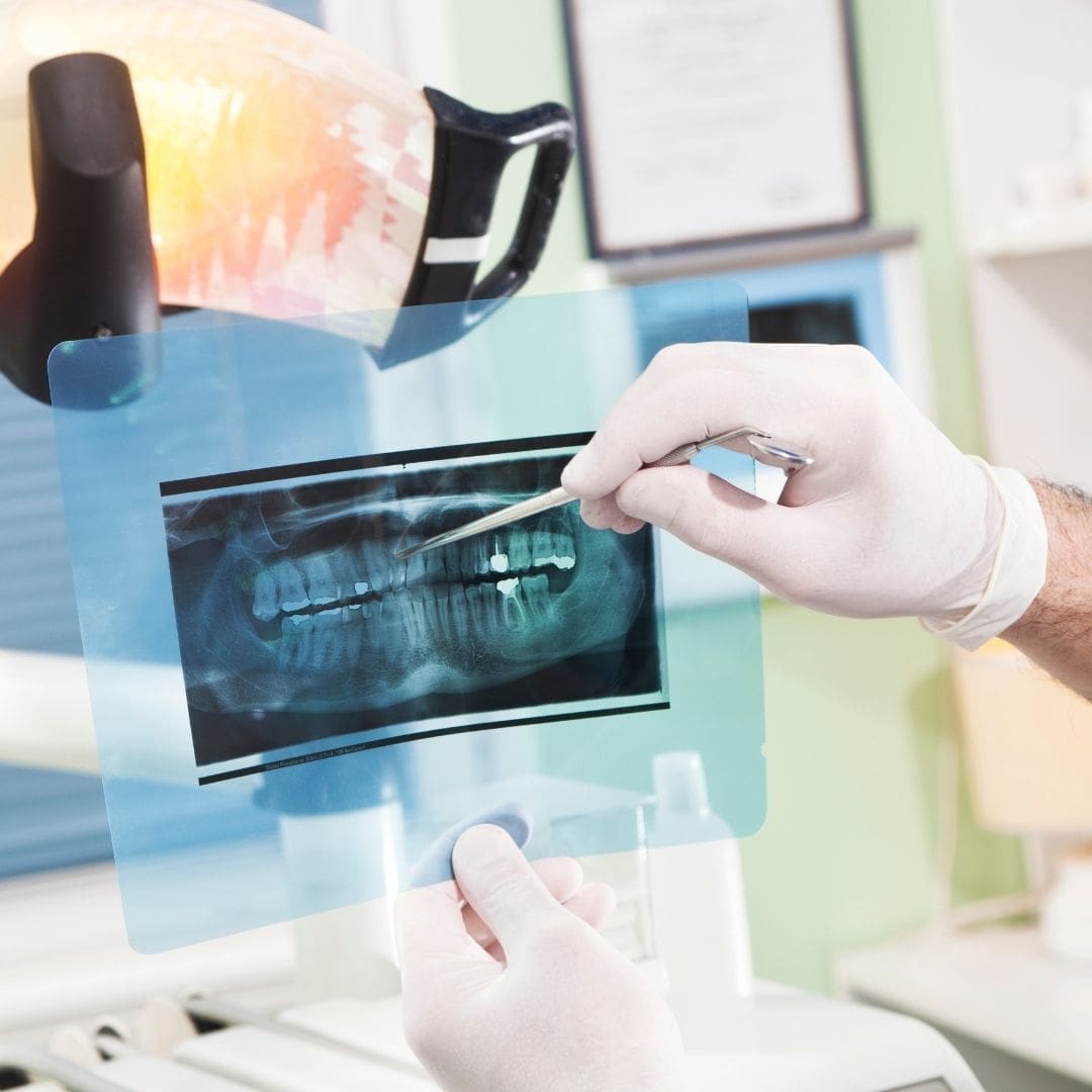 weekend dentist with xray